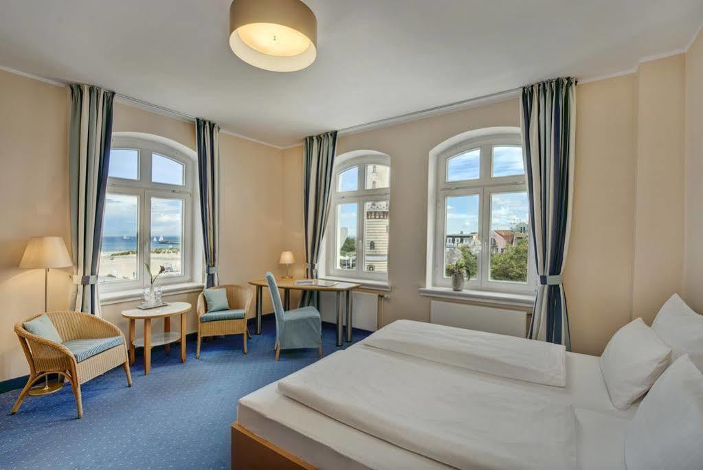 Hotel Am Leuchtturm Rostock Esterno foto