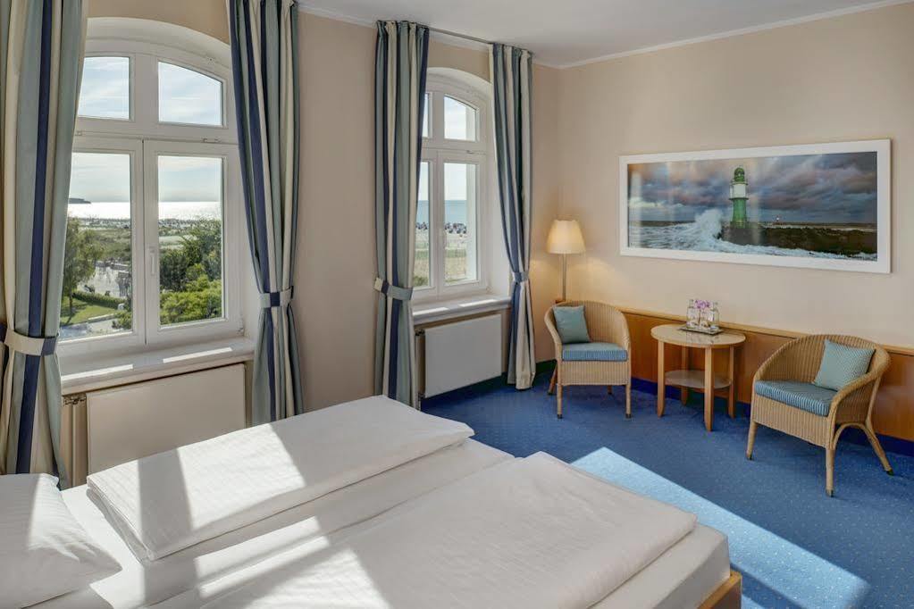 Hotel Am Leuchtturm Rostock Esterno foto