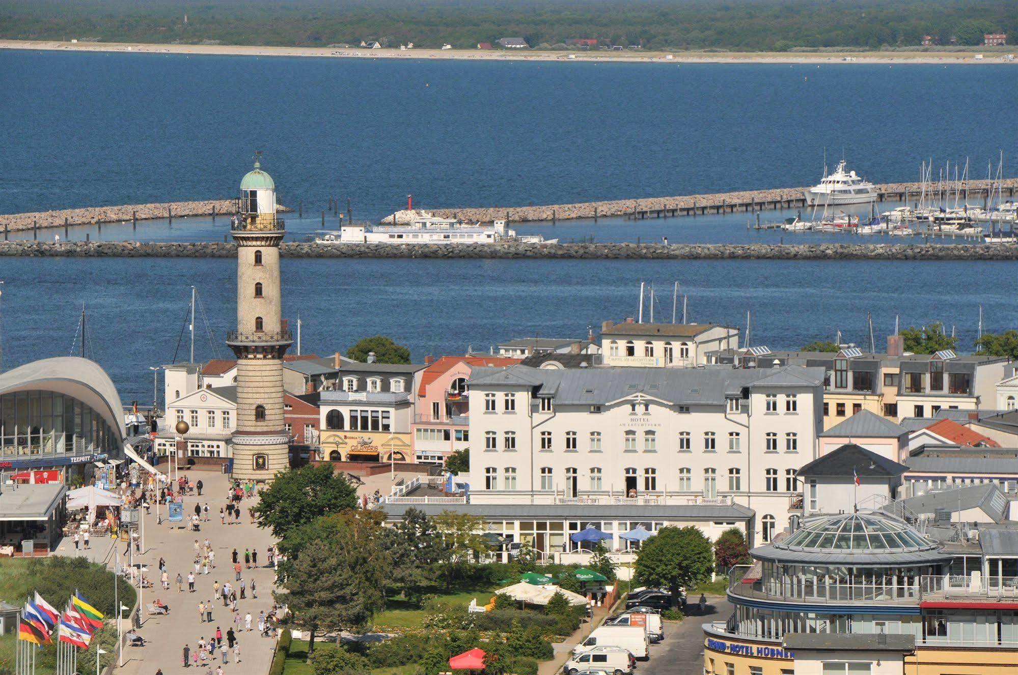 Hotel Am Leuchtturm Rostock Esterno foto